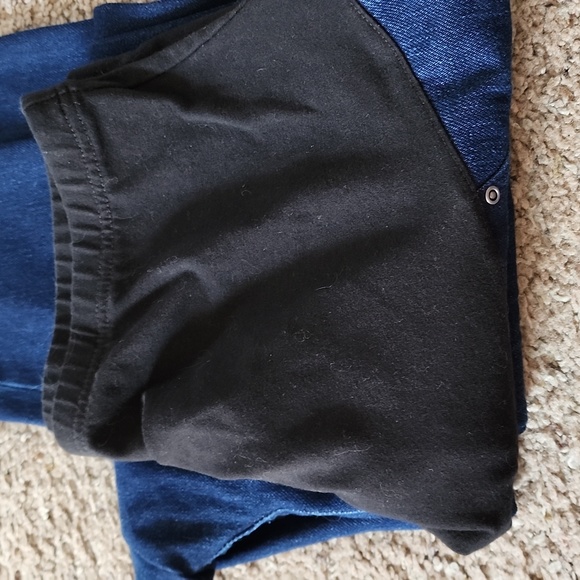 Maternity Jeans - Picture 3 of 4